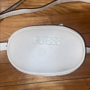 Guess belt bag/ fanny pack